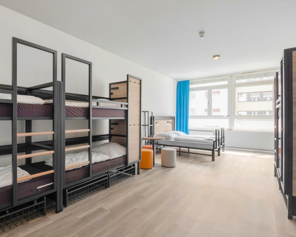 A&o Frankfurt Galluswarte 2*